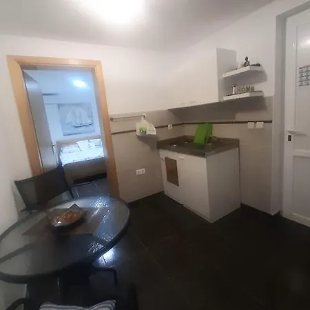Colonia Apartment